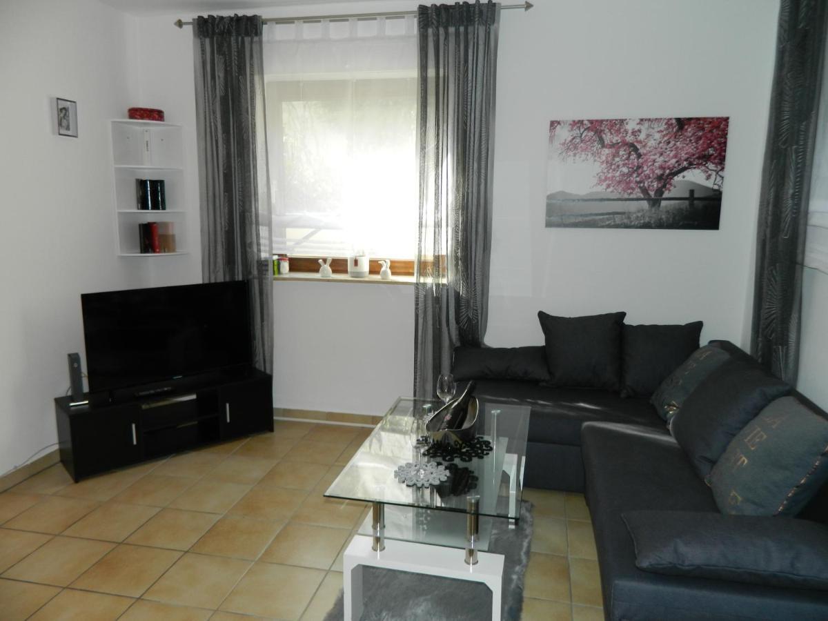 Ferienwohnung Kiko Zornheim Exteriör bild